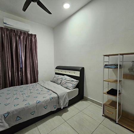 Bsp21 Family Homestay Jenjarum Extérieur photo