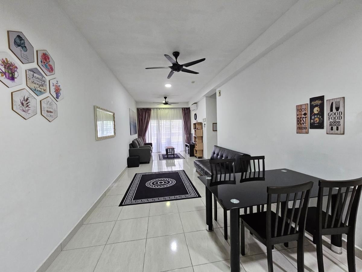 Bsp21 Family Homestay Jenjarum Extérieur photo